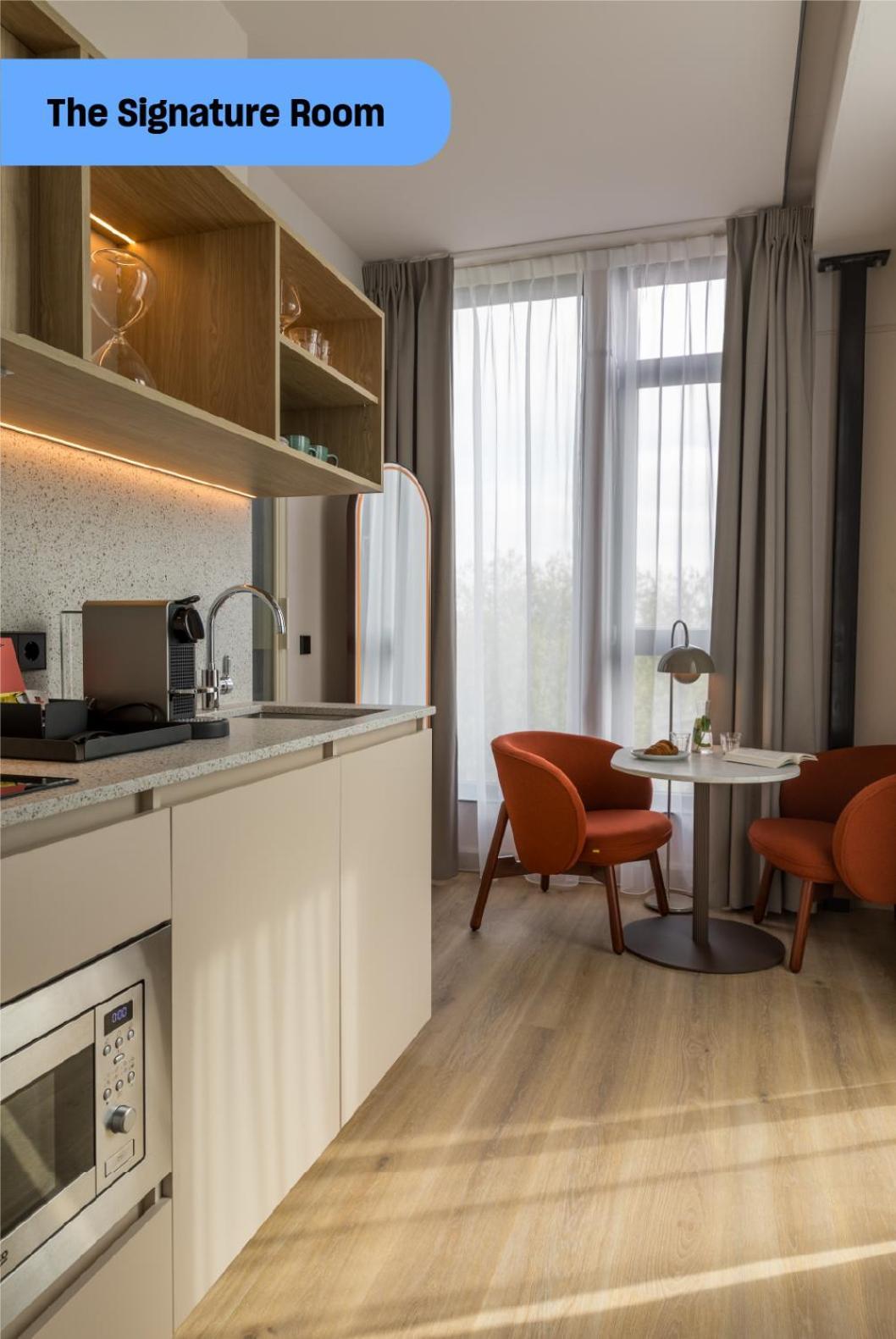 Hotel The Social Hub 4*