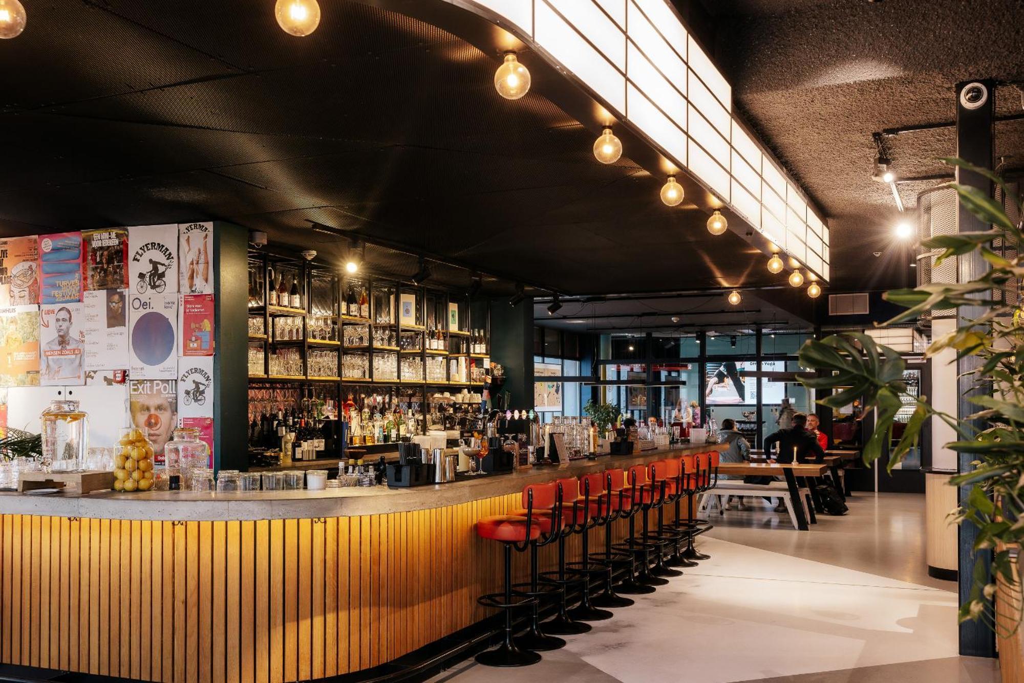 The Social Hub 4*